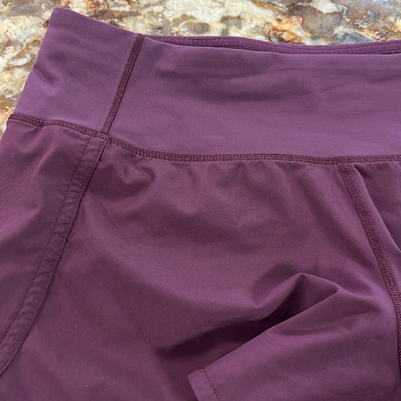 Lululemon Run Times Short Size 6 - Picture 11 of 12